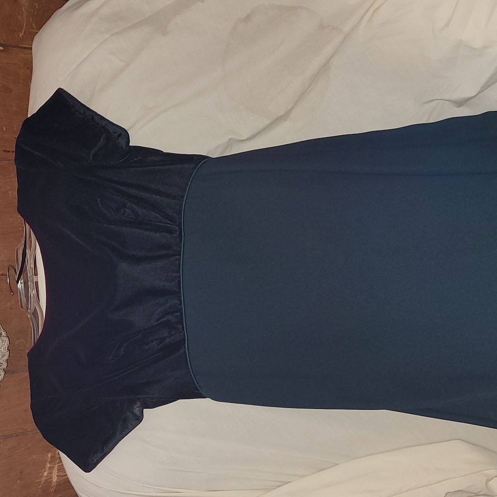 Liz Claiborne,4 petite,green & black